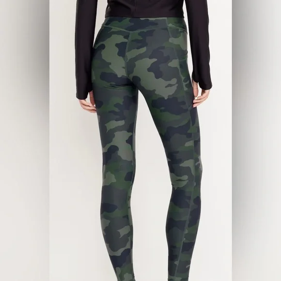 Old Navy Camo PowerSoft Leggings - Picture 2 of 6